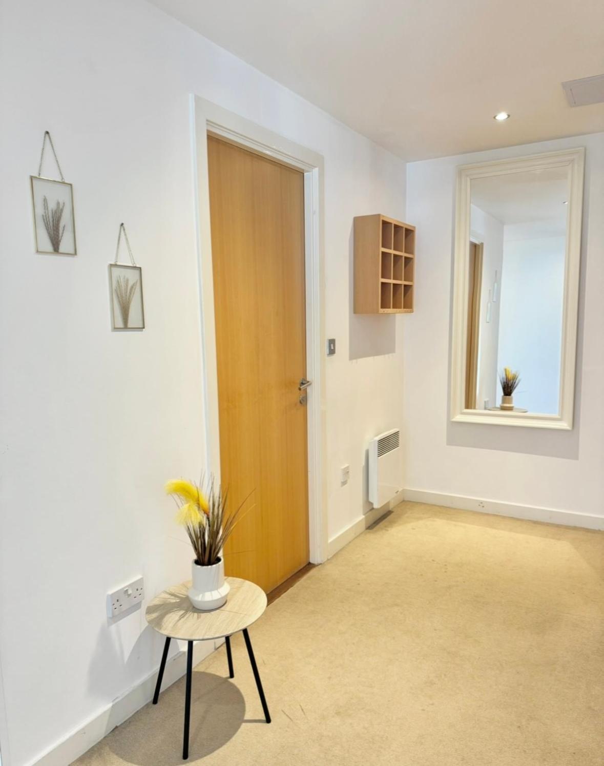 Modern Two Bedroom Apartments เอดินบะระ ภายนอก รูปภาพ